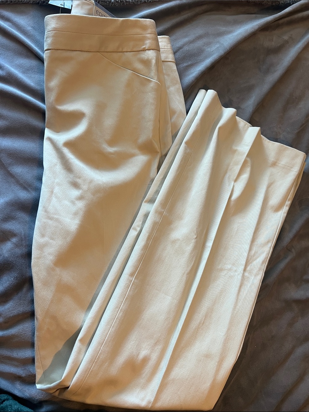NWT Express Editor Light Tan Flare leg Trousers low rise